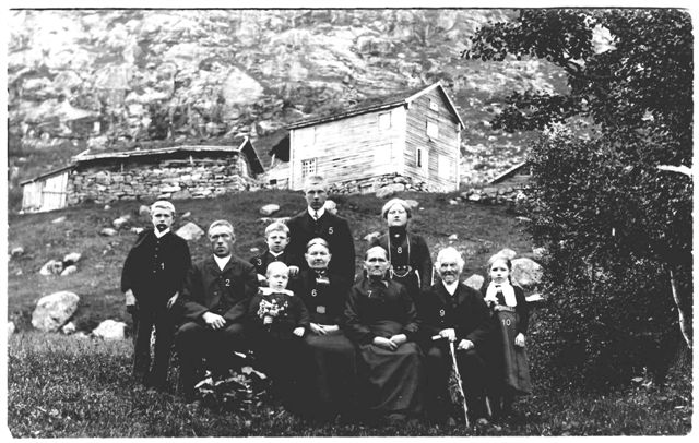 Huslyden på Haugen ca. 1912